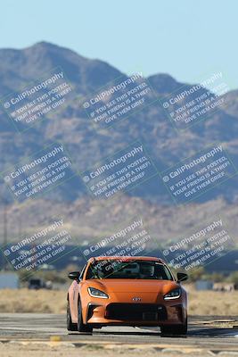 media/Nov-23-2025-Speed Ventures (Sun) [[88f20b6e61]]/6-Yellow Group/Session 1 (Turns 16 and 17 Exit)/